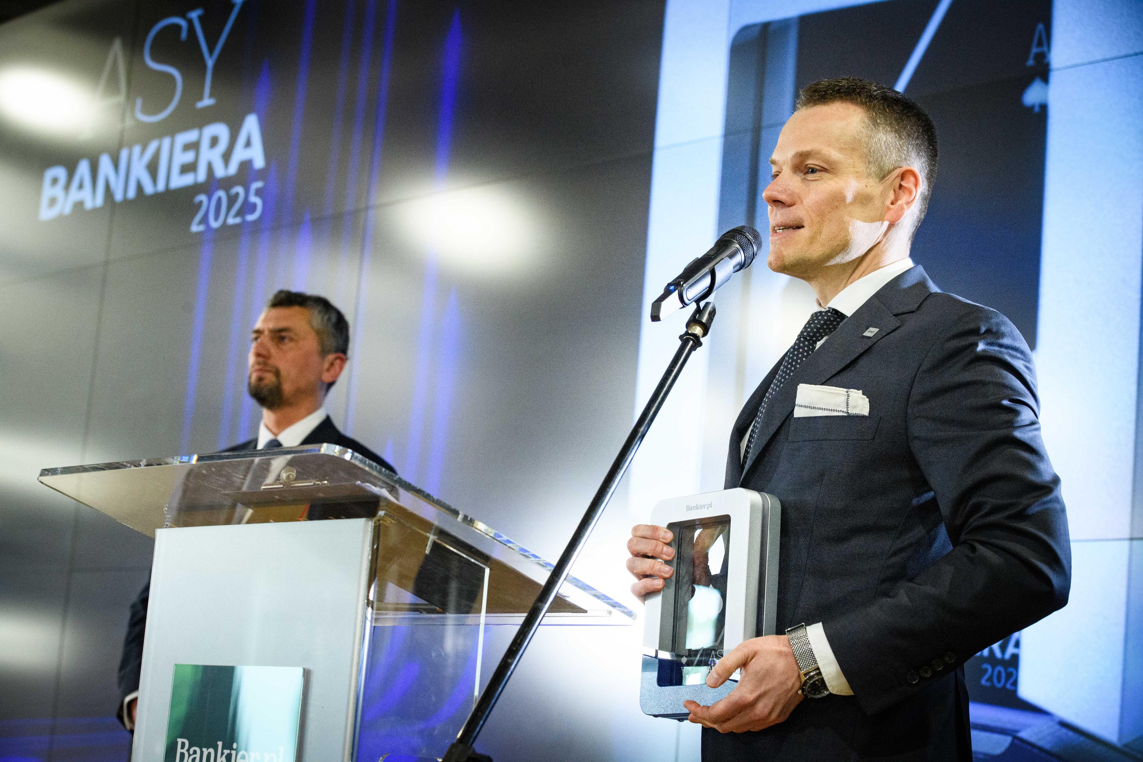 Jacek Jastrzębski speaks to microphone