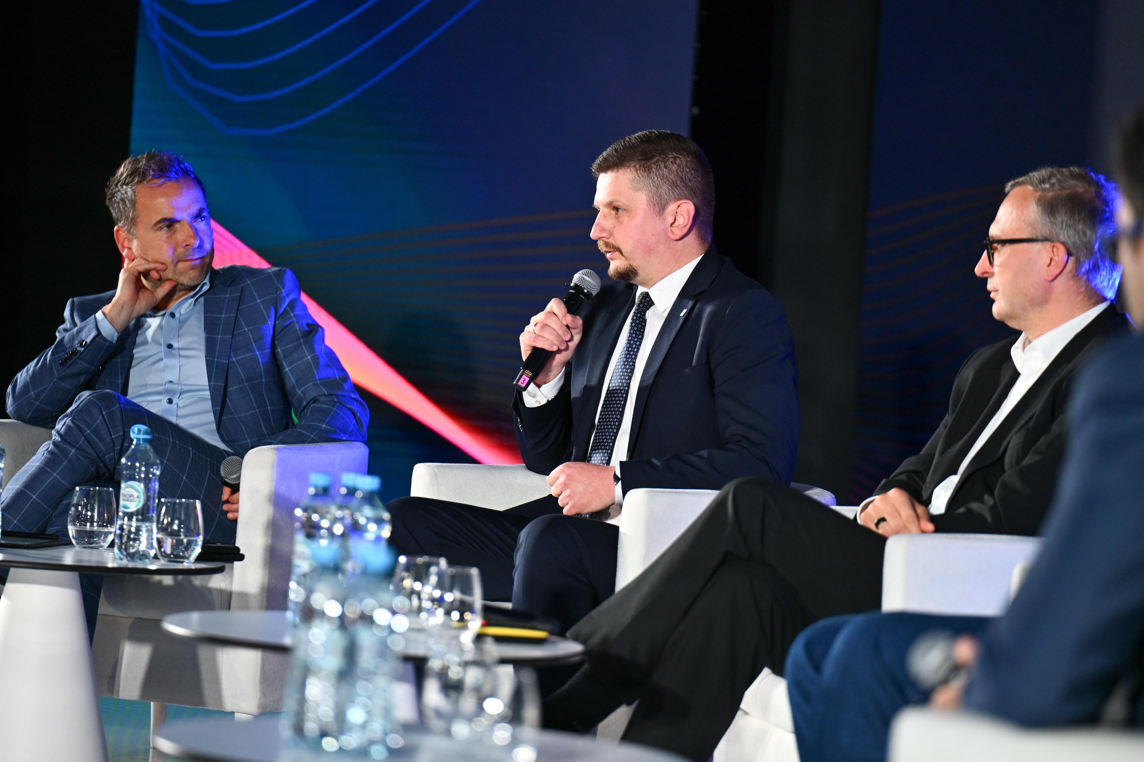 Jacek Barszczewski wziął udział w debacie podczas Forum IZFiA nt. przeciwdziałania dezinformacji