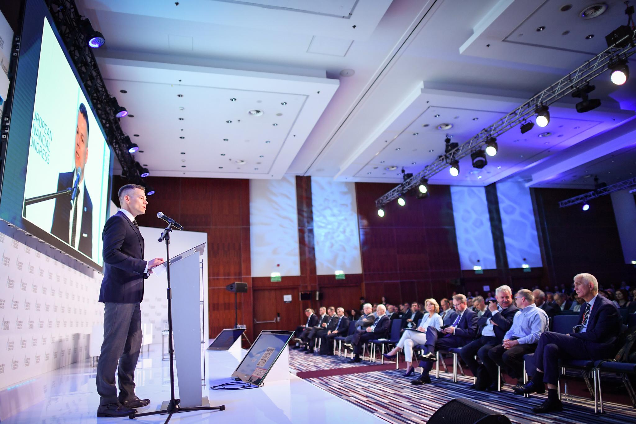 Jacek_Jastrzebski_Przewodniczacy_KNF_wystapil_podczas_Europejskiego_Kongresu_Finansowego_w_Sopocie