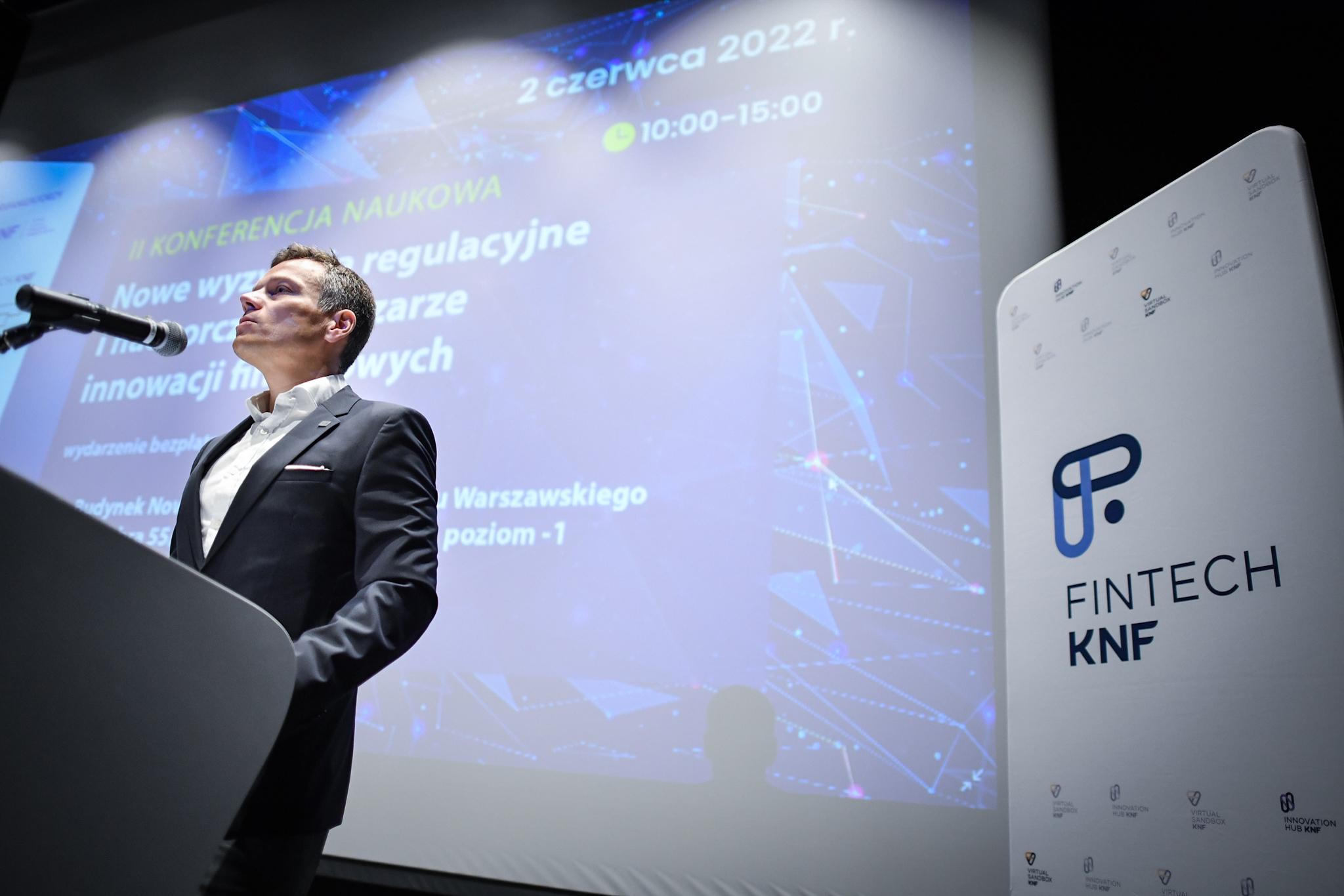 Jacek_Jastrzebski_na_wspolnej_konferencji_UKNF_WPiA-UW_oraz_FinTech_Poland