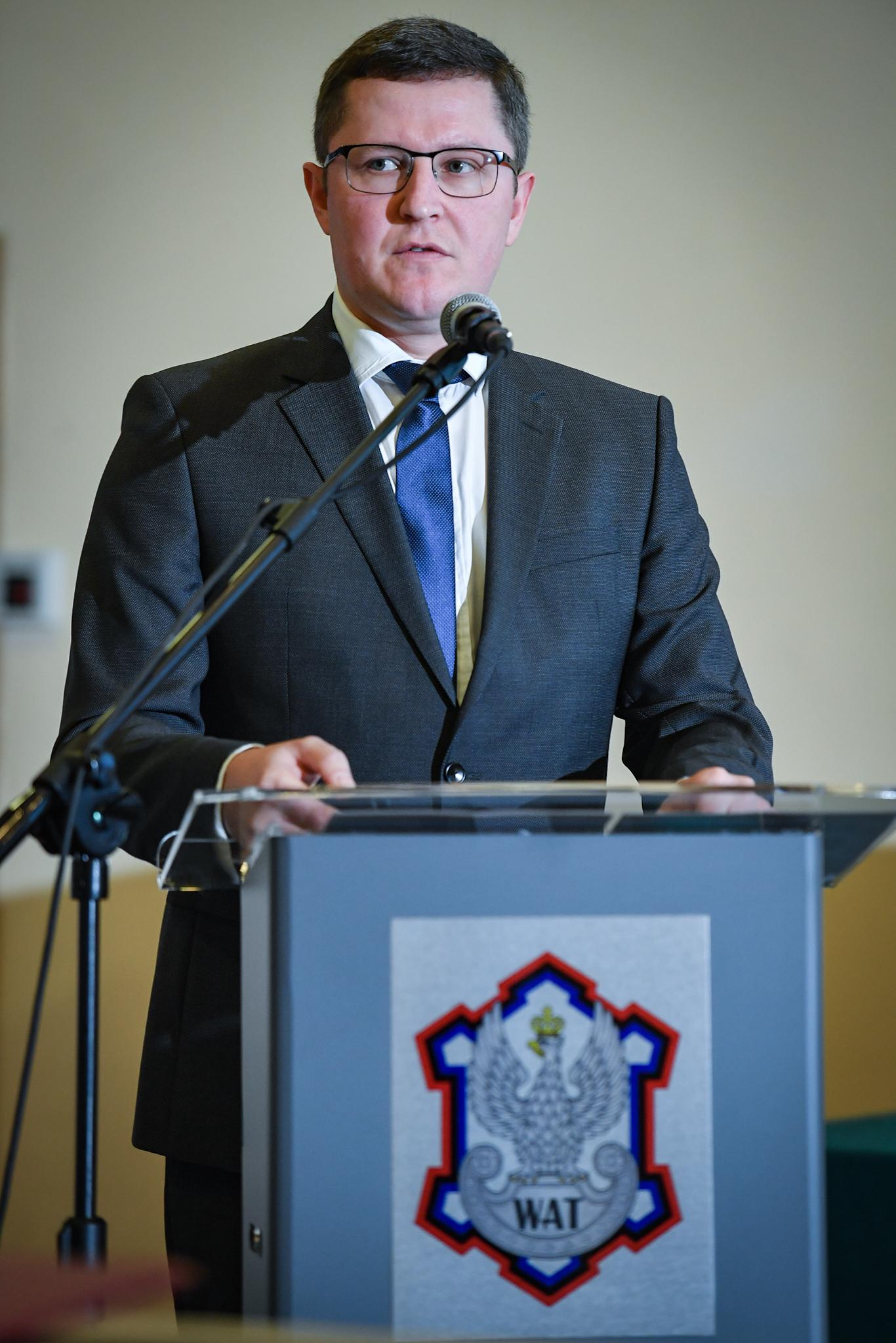 Kamil_Mroczka_na_kongresie_Safe-Place2021_o_cyberbezpieczenstwie