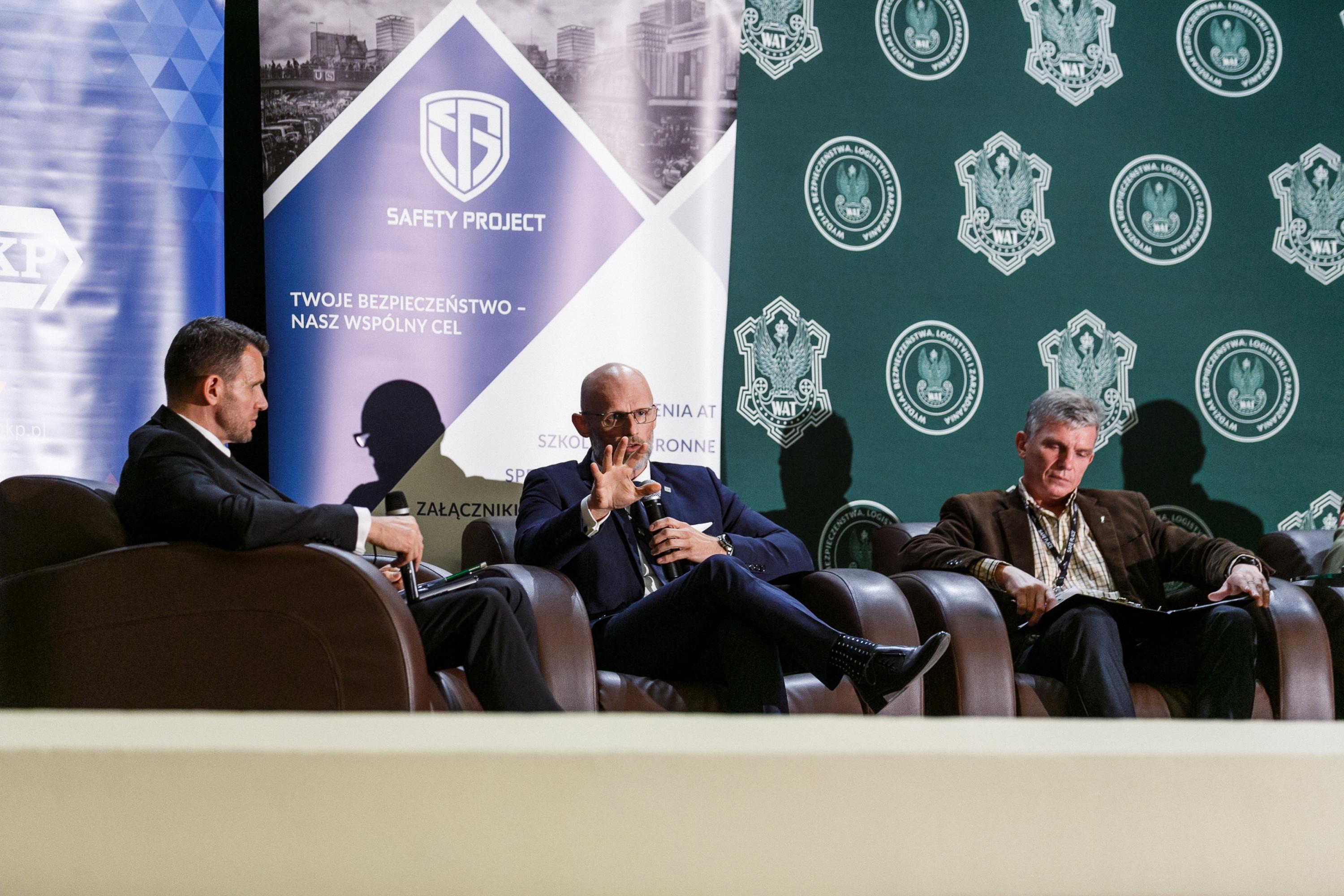 Michal_Stepinski_wzial_udzial_w_kongresie_Safe_Place_2021_1