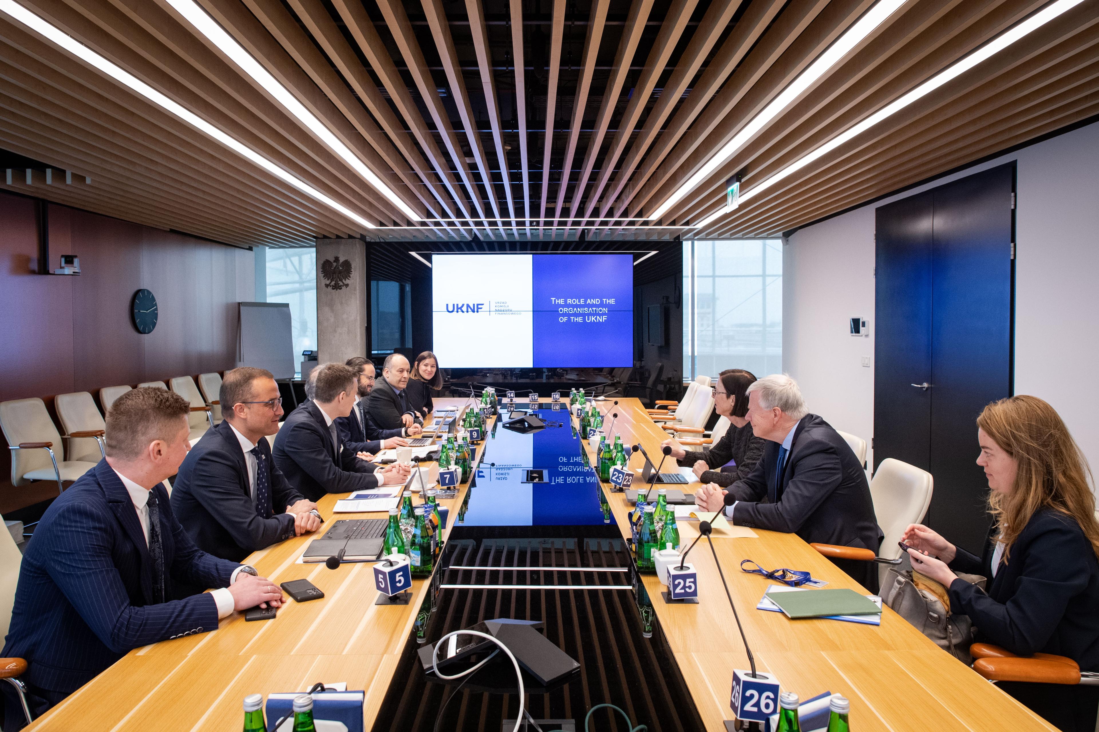 Spotkanie_przedstawicieli UKNF_z_Przewodniczaca_holenderskiego_nadzoru.jpg Spotkanie_przedstawicieli UKNF_z_Przewodniczaca_holenderskiego_nadzoru.jpg