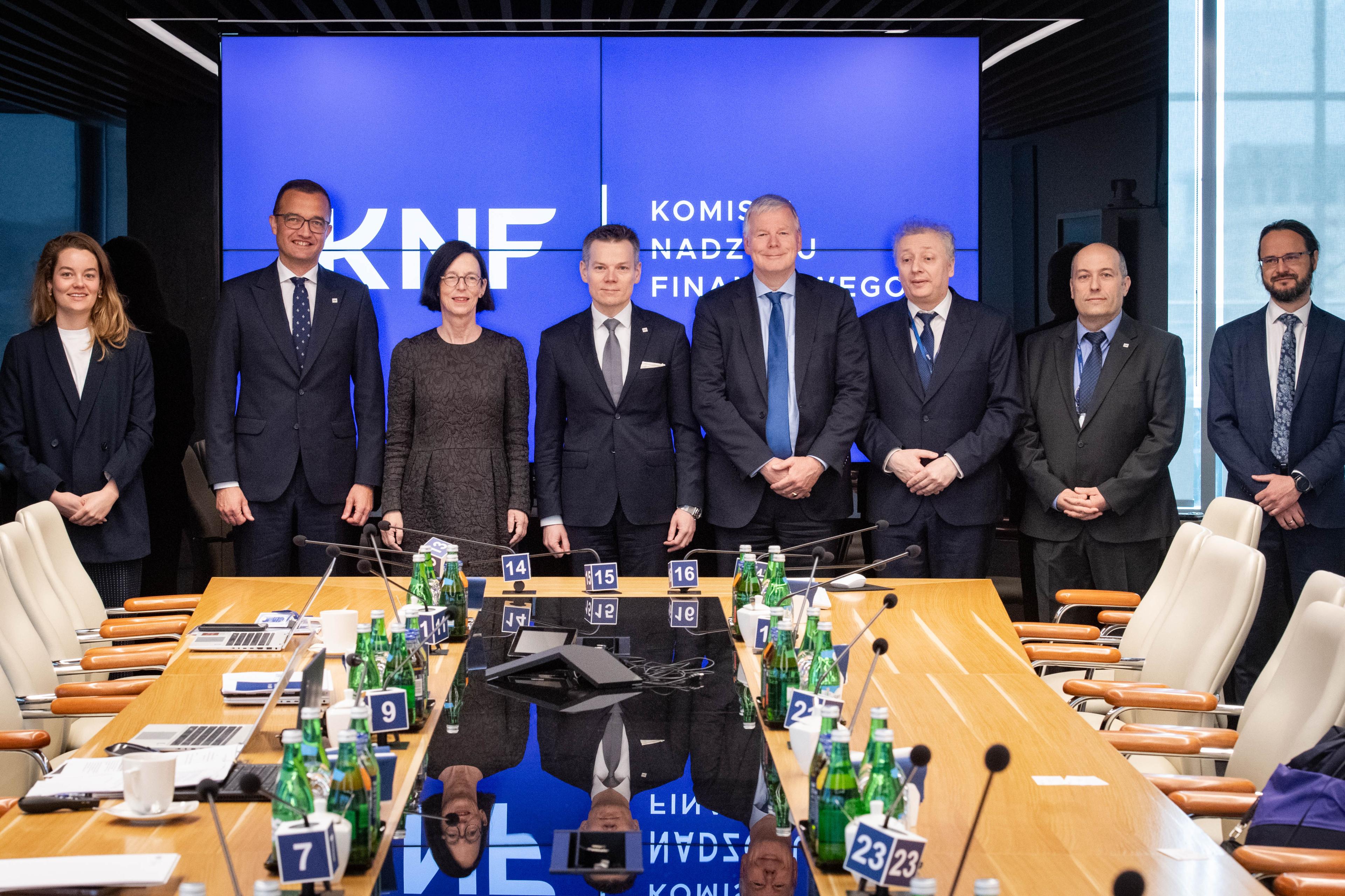 Spotkanie_przedstawicieli UKNF_z_Przewodniczaca_holenderskiego_organu_nadzoru.jpg Spotkanie_przedstawicieli UKNF_z_Przewodniczaca_holenderskiego_organu_nadzoru.jpg