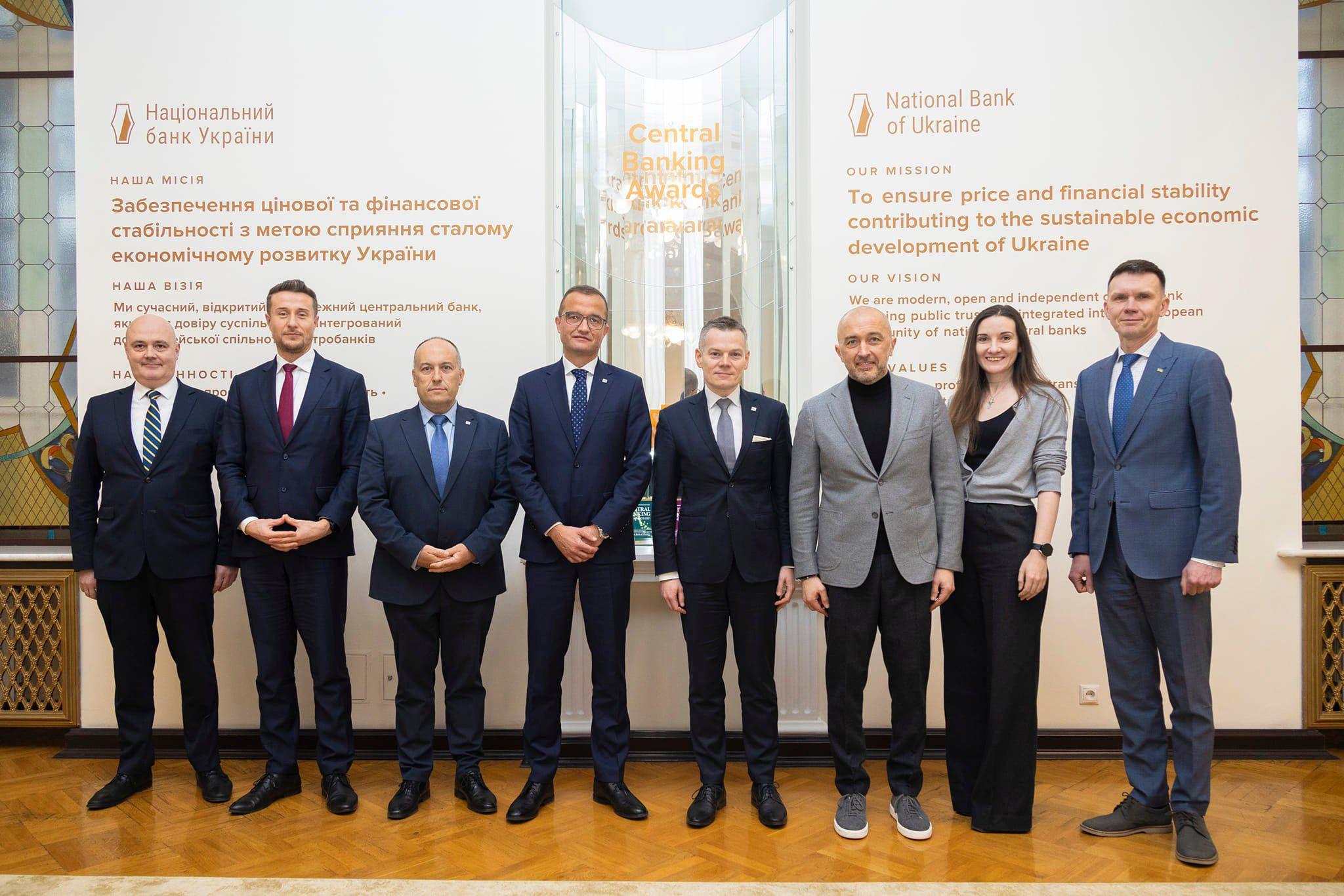 Spotkanie_przedstawicieli_UrzeduKNF_i_Narodowego_Banku_Ukrainy.jpg Spotkanie_przedstawicieli_UrzeduKNF_i_Narodowego_Banku_Ukrainy.jpg