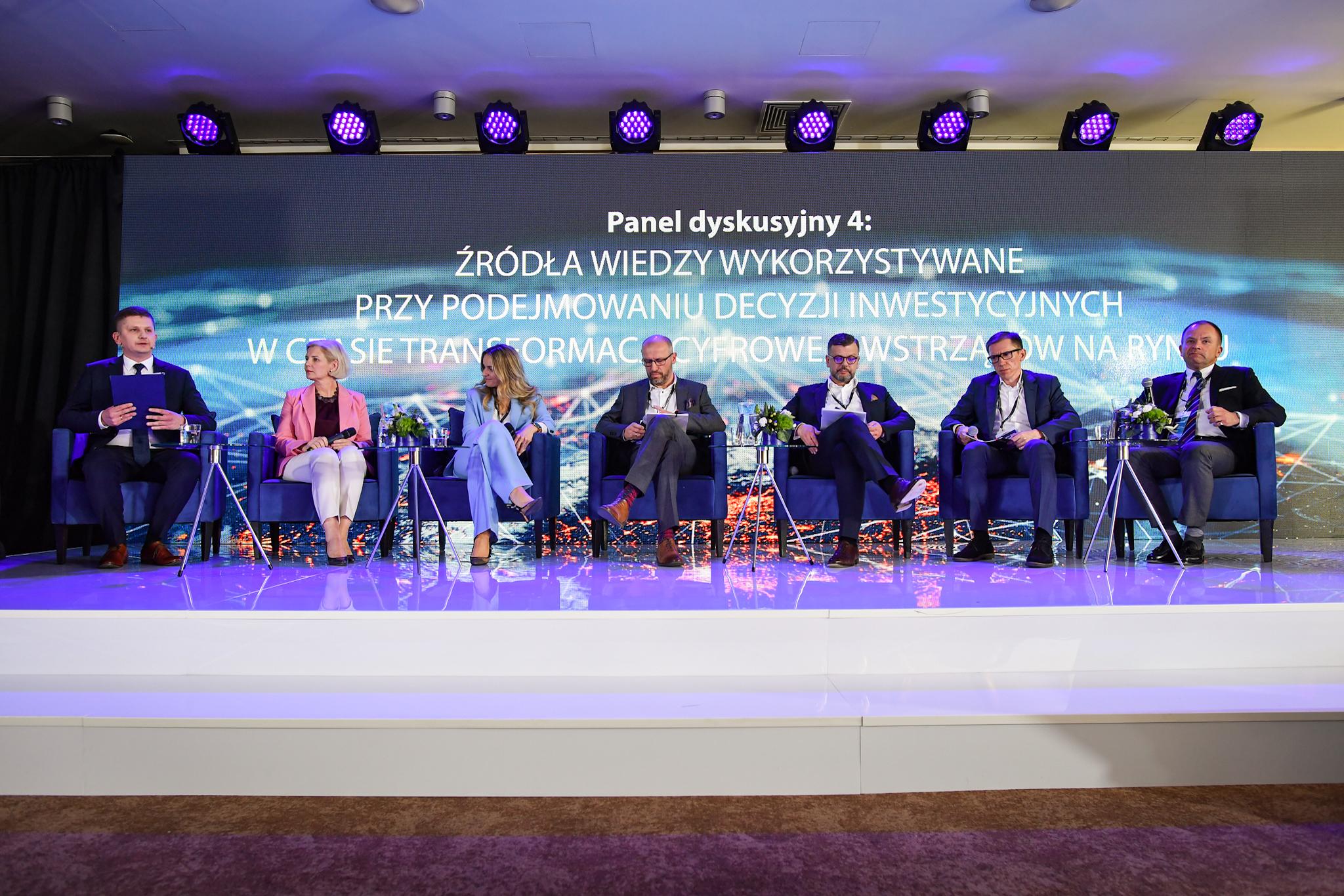 Uczestnicy_Panelu_UKNF_podczas_XXII_Konferencji_Izby_Domow_Maklerskich