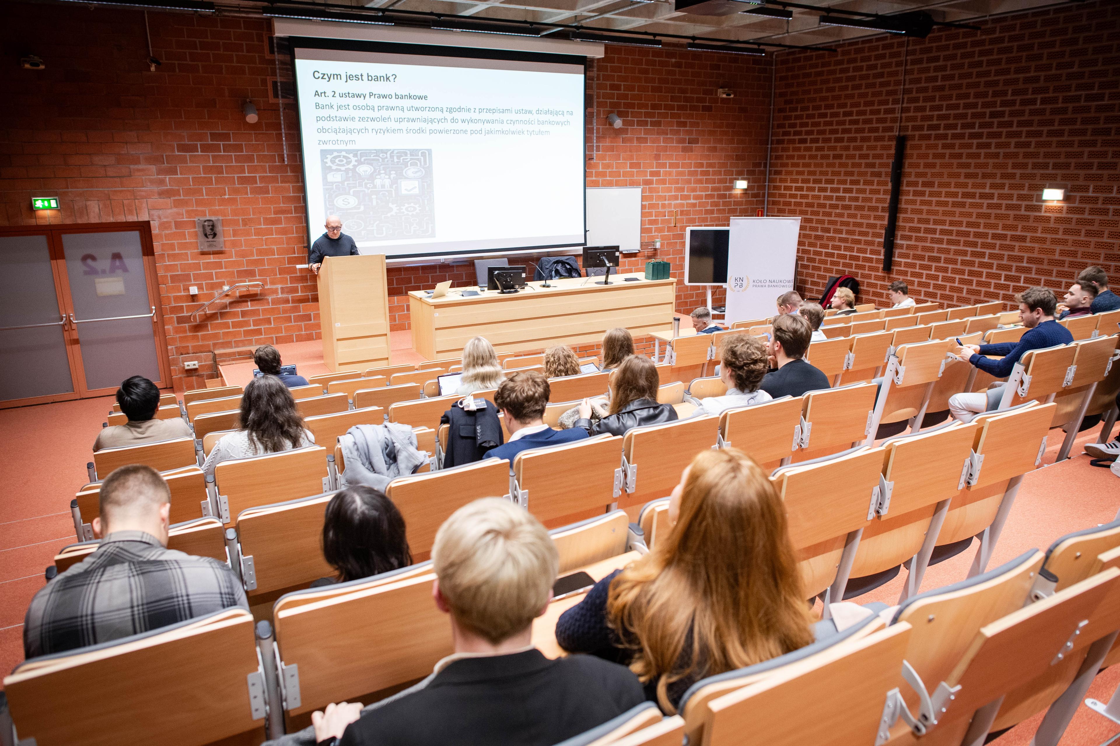 Wykład Emila Radziszewskiego zainaugurował działalność KNPB w nowym roku akademickim_5