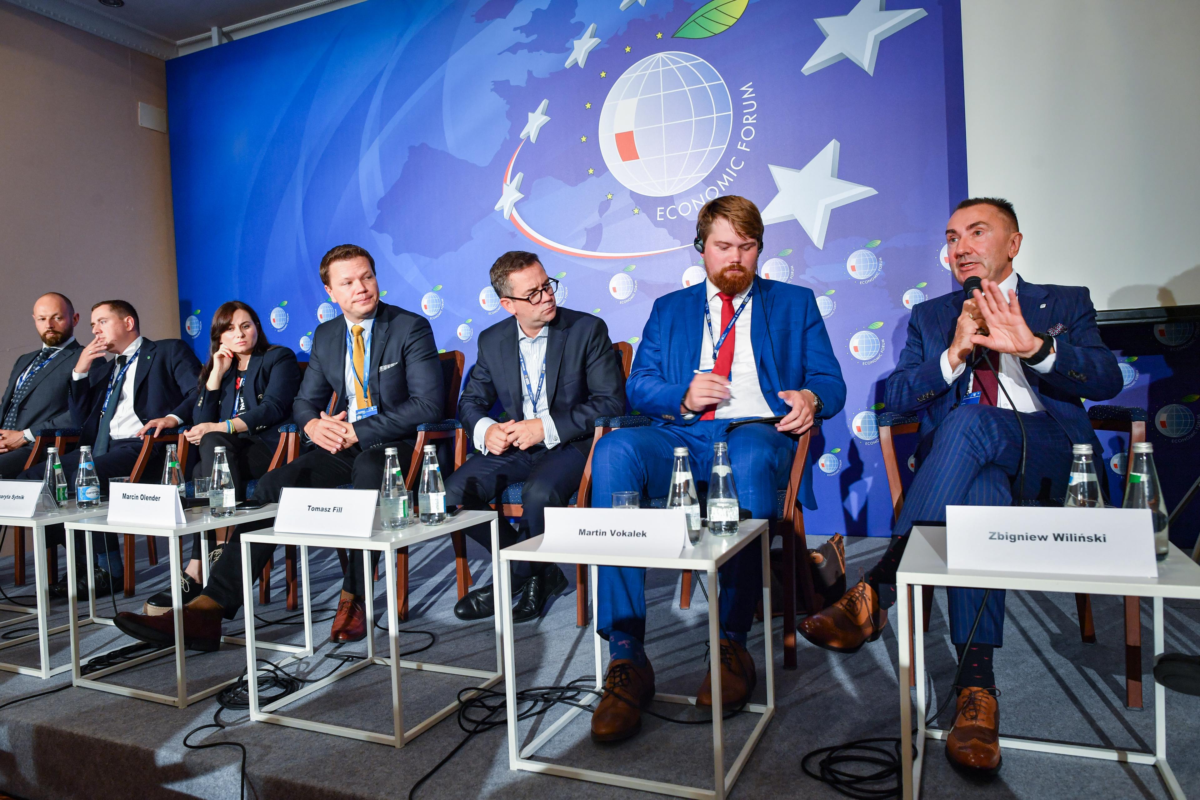 Zbigniew_Wilinski_na_Forum_w_Karpaczu_o_social_mediach